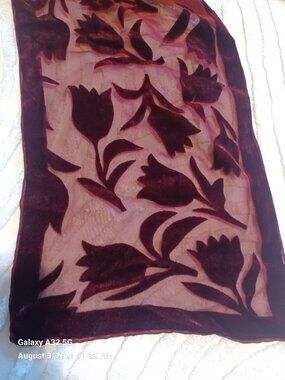 Women's Burgundy Velvet Floral Burnout Scarf